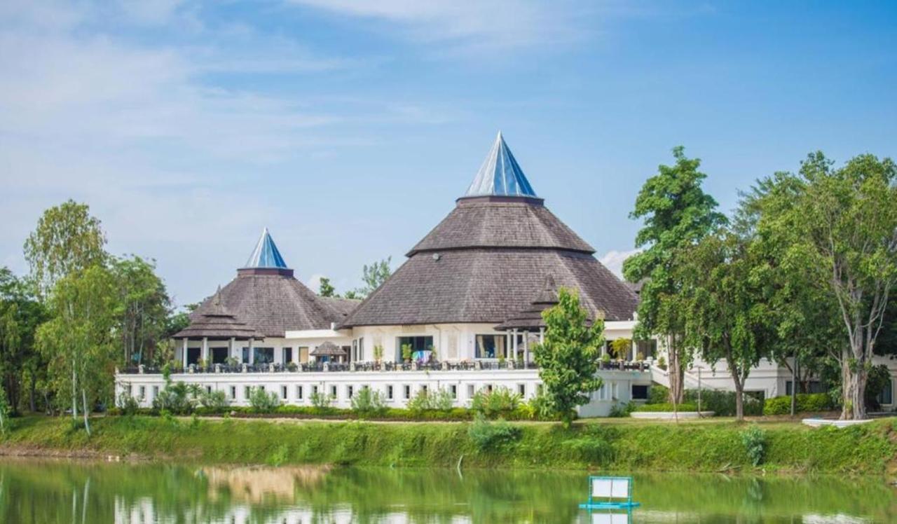 Hotel Gassan Legacy Golf Club Lamphun Exterior foto